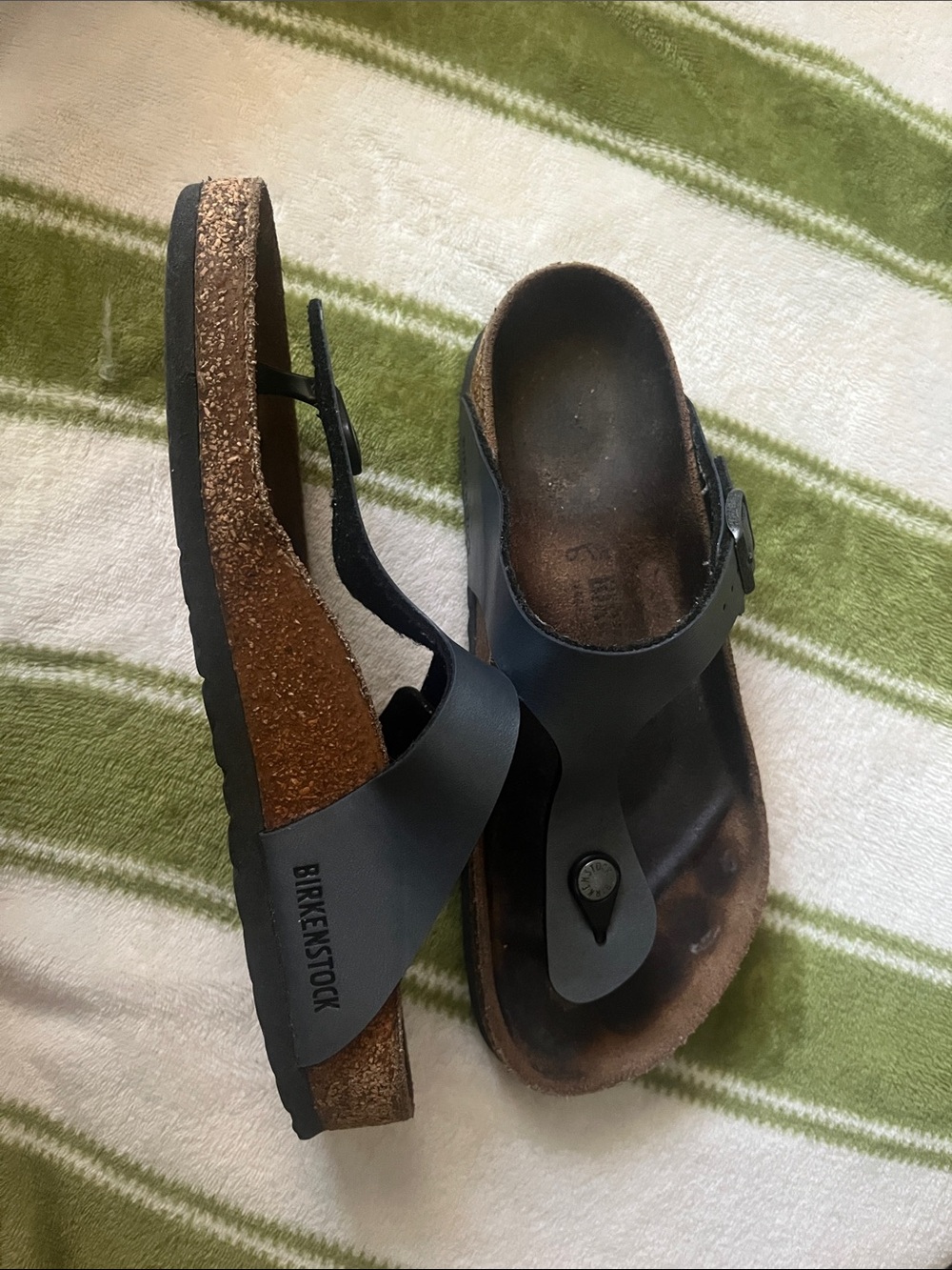 Birkenstock Women’ silver Thong Sandals with Cork Footbed